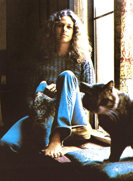 discogs's tweet photo. Carole King has 2,342 credits to her name for Writing &amp; Arrangement: https://t.co/7Ihm2ZXV5y #DiscogsData https://t.co/mLgy7hUkI3