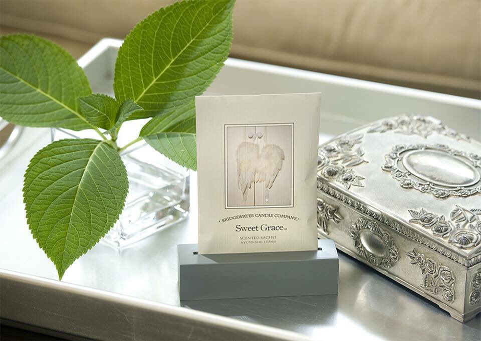 Sweet Grace. Passionate fruits with sparkling tea and classic patchouli.
heartofthecountryltd.co.uk/shop/bw106-125… #scentedsachet #fragrance