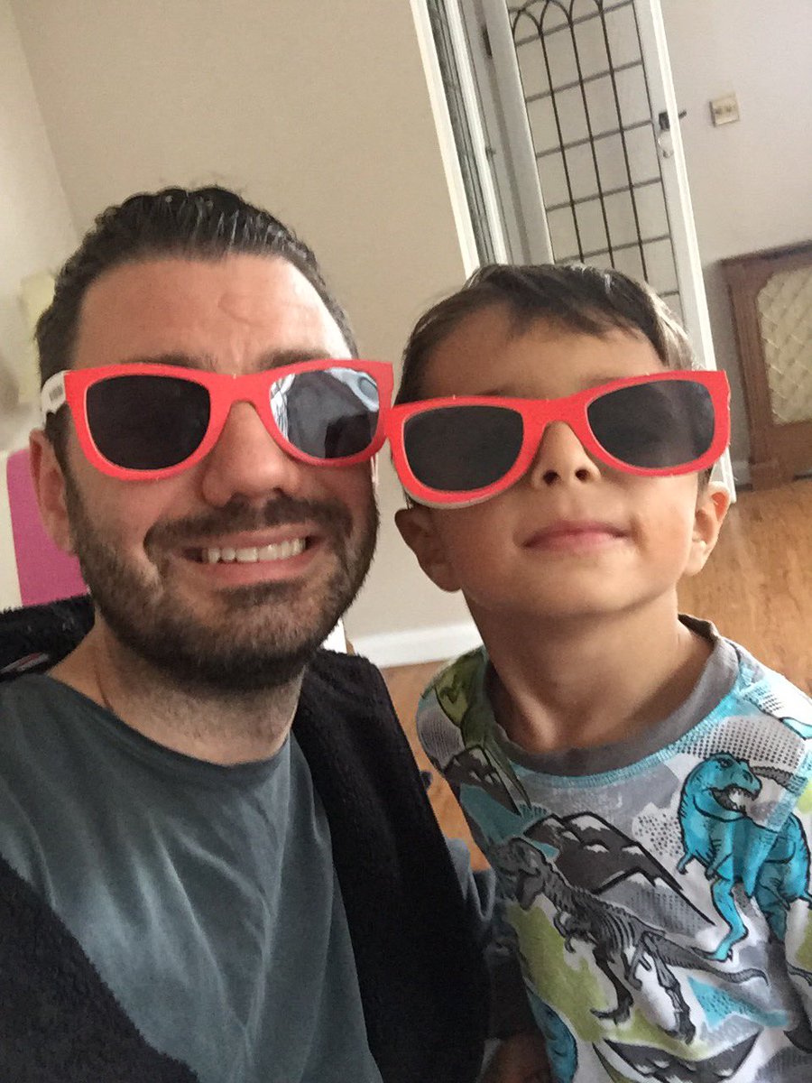 SquareBalloonUk's tweet photo. Selfie with the #suncard @manuc_ben https://t.co/nqClcYieSo