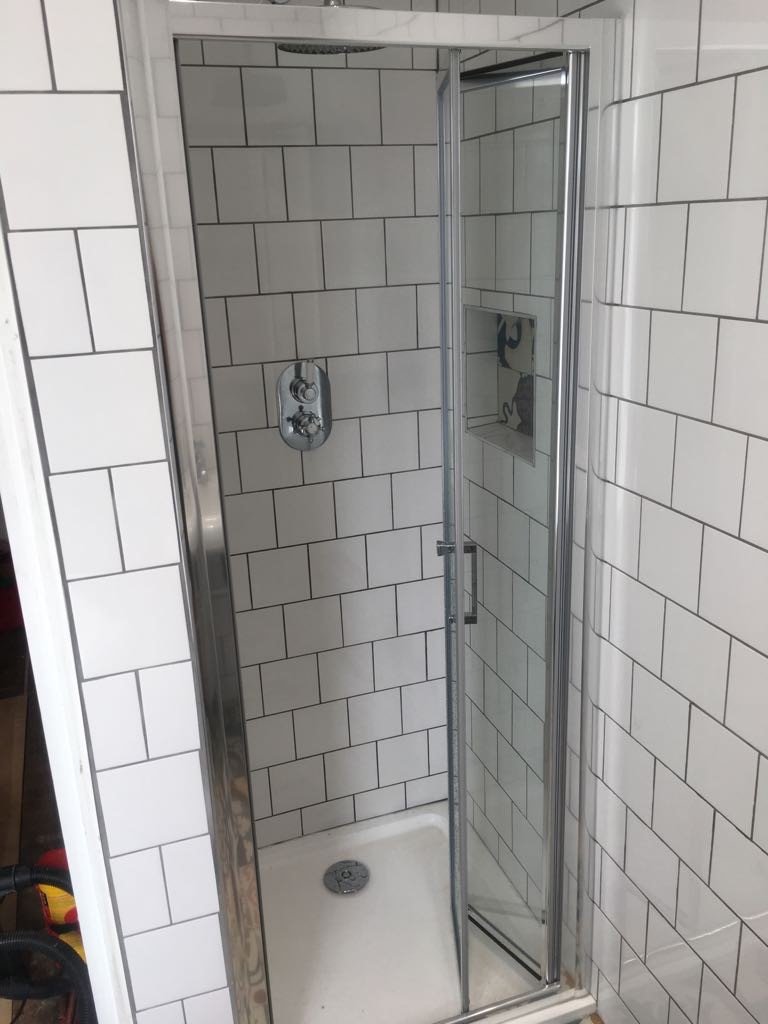 ADBPlumbing's tweet photo. Completed installing a new bathroom yesterday. We are loving the floor tiles! #plumbing #funkytiles #adbplaumbingandheating #getintouch https://t.co/m8Kh2yL84o