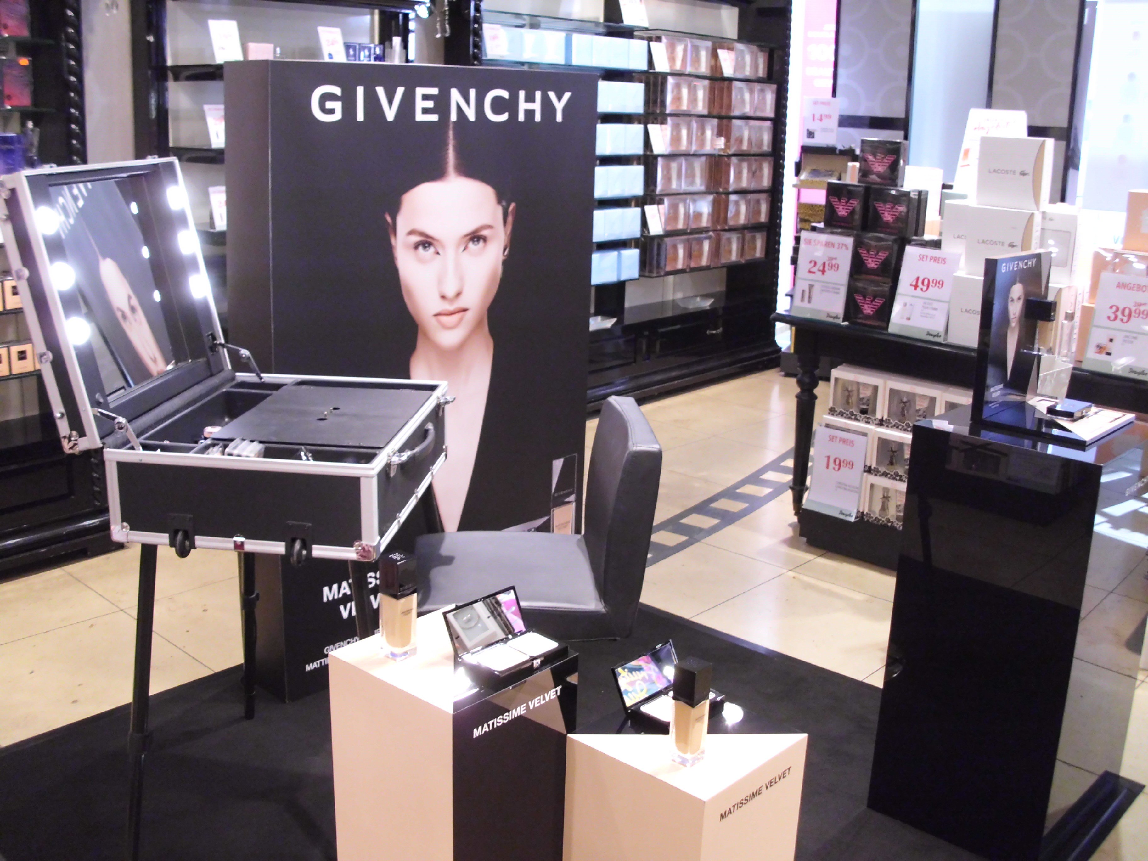 Givenchy promotion 2025