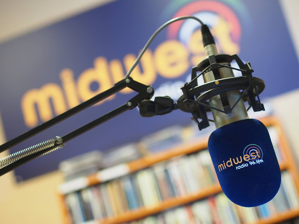 LeaveNoTraceIrl's tweet photo. We are on @radiomidwest with Tommy Marron featuring the Explorers Education Programme. Tune in at 9.45! @MarineInst @explorersedu https://t.co/IObm7L9Xie
