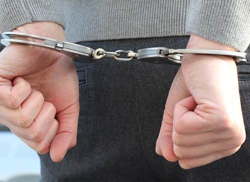 BitcoinNewsGR's tweet image. Σύλληψη Ρώσου στην Χαλικιδική γιά ξέπλυμα 4 δισ. δολαρίων μέσω #bitcoin !

bitcoinnews.gr/index.php/news…

#bitcoinnews #news #greece #chalkidiki