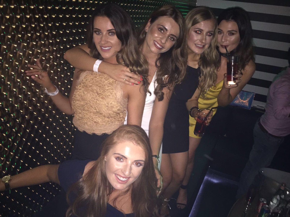 SallyWilliams26's tweet photo. Happy birthday Ash @ashleigh_Gx hope you have the best day 💘💅🏽🎉 NEED a Dubai repeat asappp lots of loveee xxxx https://t.co/FZPiECVaD8