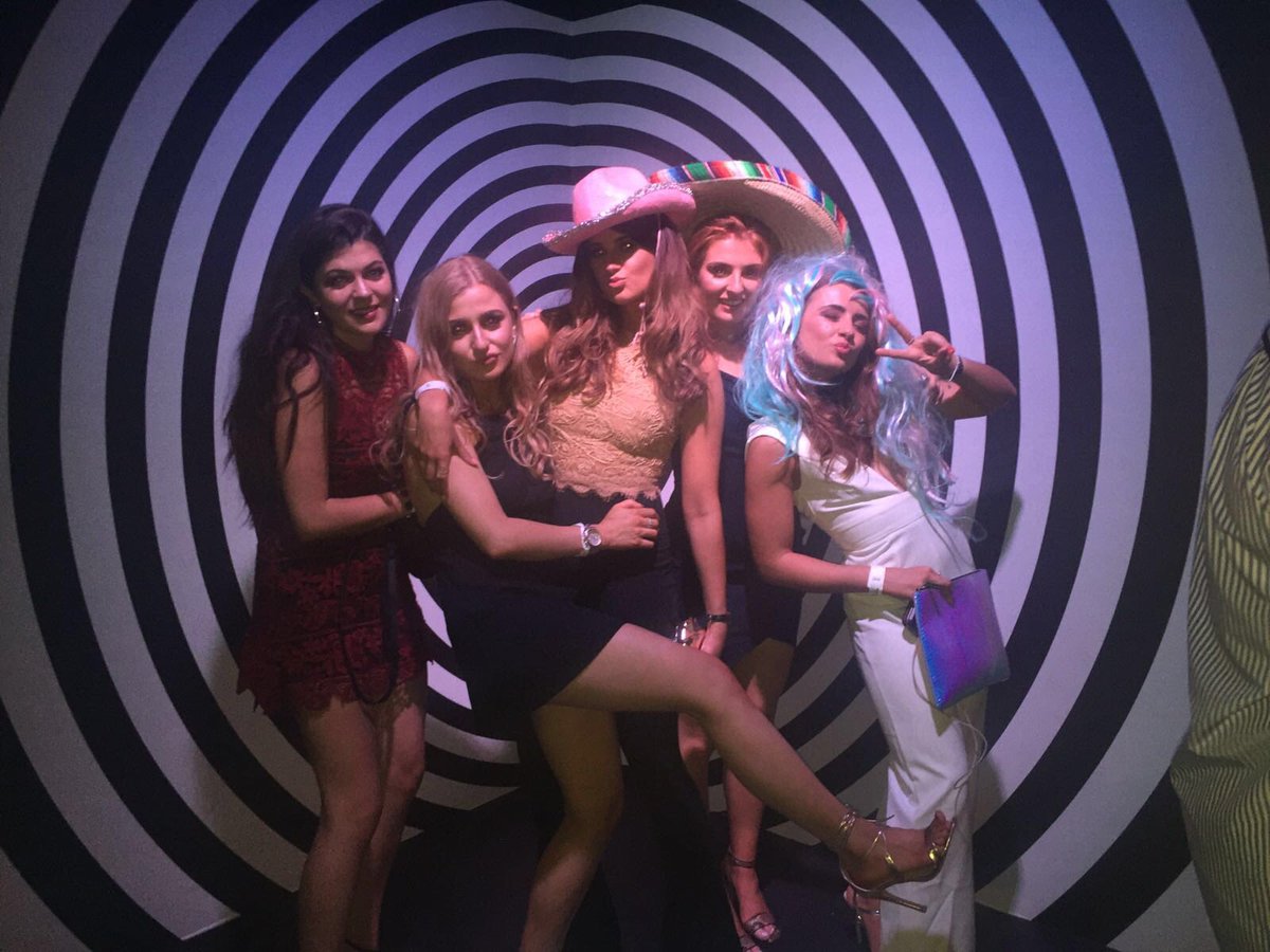 SallyWilliams26's tweet photo. Happy birthday Ash @ashleigh_Gx hope you have the best day 💘💅🏽🎉 NEED a Dubai repeat asappp lots of loveee xxxx https://t.co/FZPiECVaD8