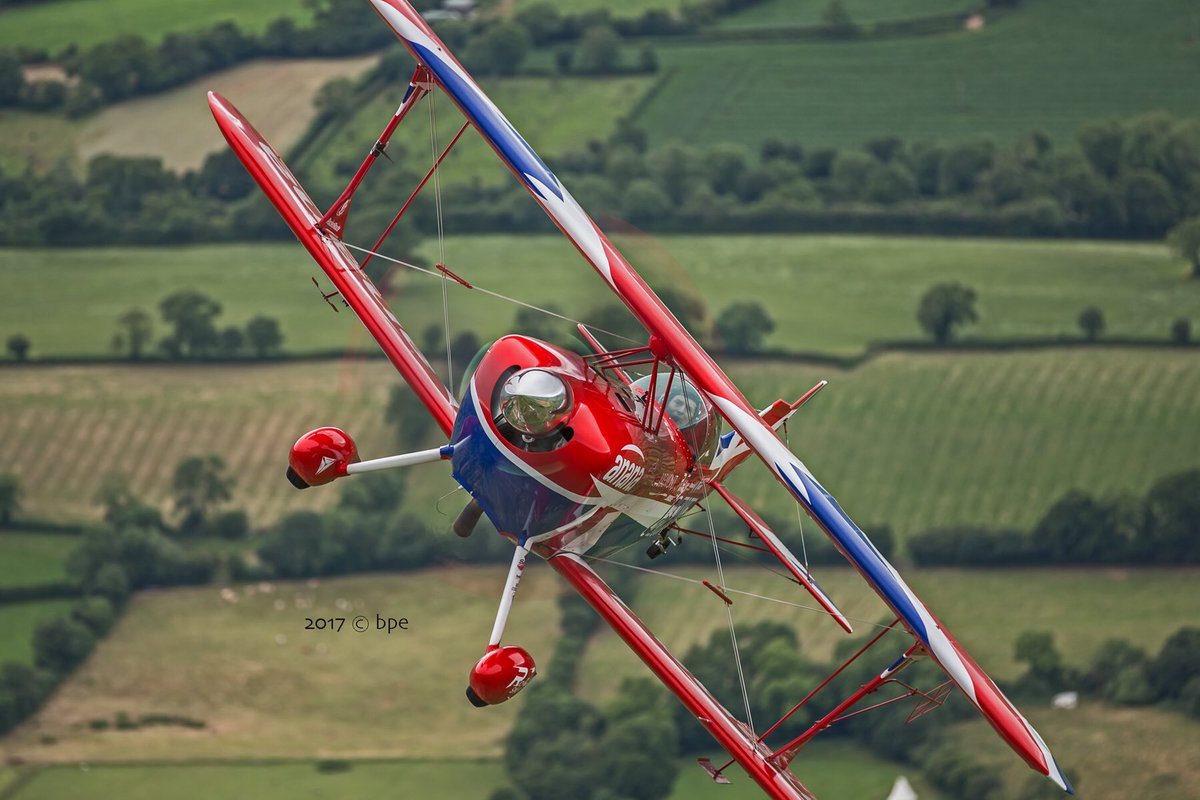 RichgoodwinS2S's tweet photo. Thanks for for these from @YeoviltonAirDay @BremontMilitary @BoseAviation looking forward to heading back to @AirshowsNI https://t.co/rxO68HN0o6