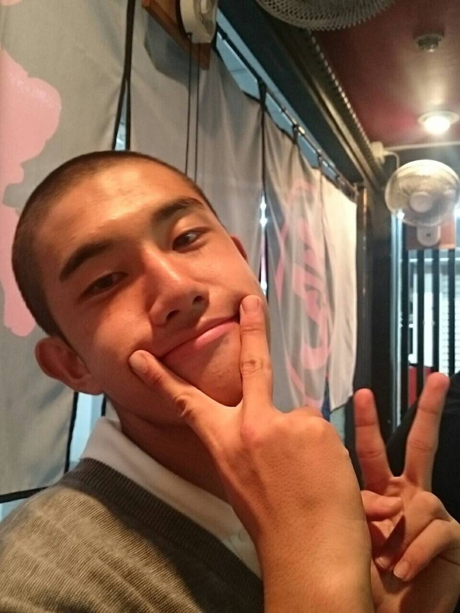 JB_kantoku's tweet photo. あひる口 https://t.co/f15D8zeT0M