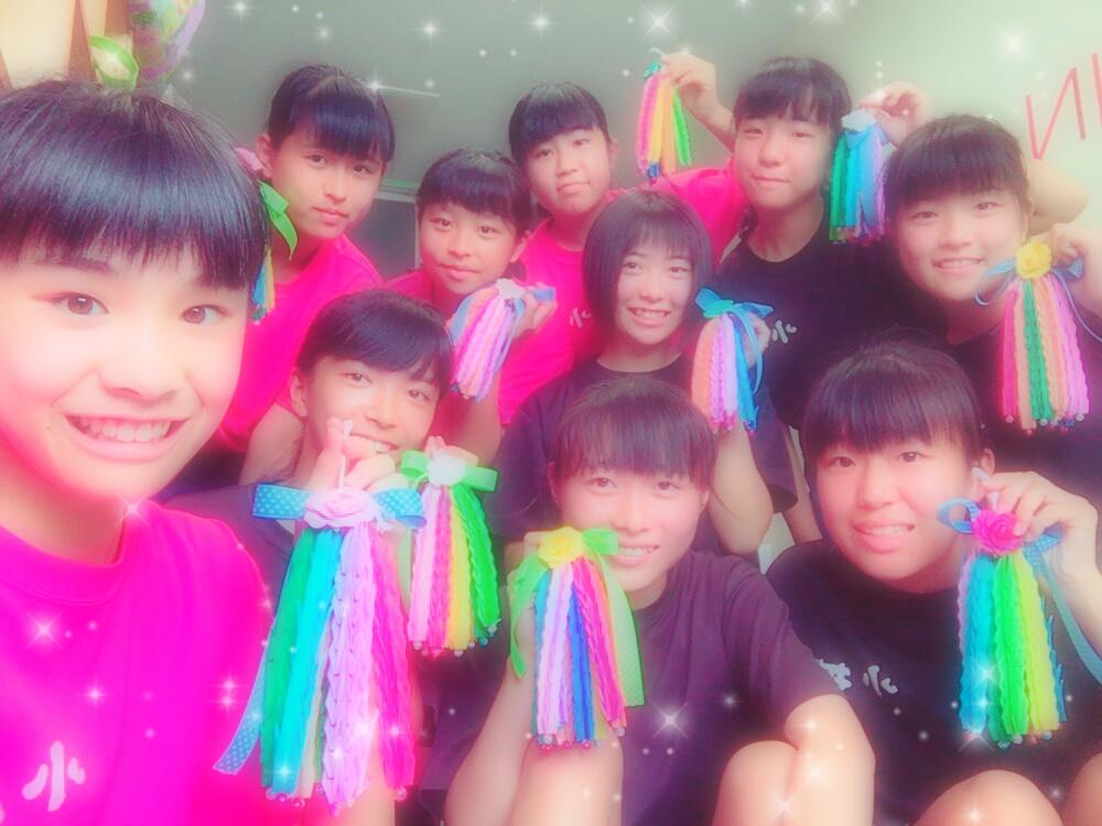 Chinan__'s tweet photo. 今日で中体連終わり😭

ほんとあっという間に終わった…
この10人でいれた時間は
最高でした😂😂💓💓💓

幅跳び全然うまくいかなかった…
でもたのしかった!!!

ほんとこの２年半 
一緒に練習できてよかった👌💕
ありがと���👌💕 https://t.co/VvQ2IPesxp