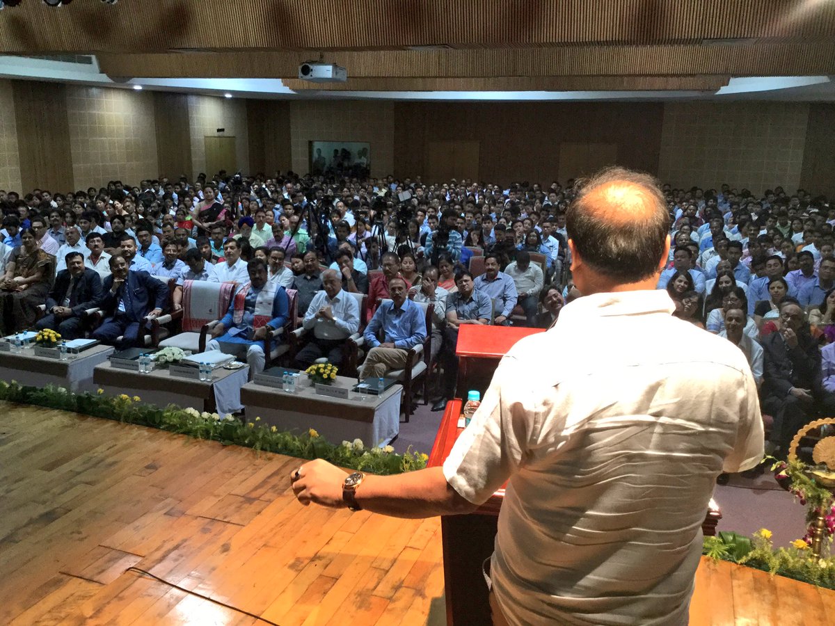 himantabiswa's tweet photo. Glad to join the inauguration ceremony of the orientation program of Royal Global University in presence of Sri @rammadhavbjp ji https://t.co/2uhvFJxhBw