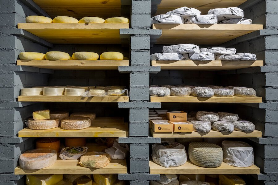 verydiferente's tweet photo. Más de 60 quesos artesanos, talleres de formación, showcookings, catas... @QueseriaCultivo no deja de sorprender https://t.co/JG4miebvGm https://t.co/J6ljSw00bK