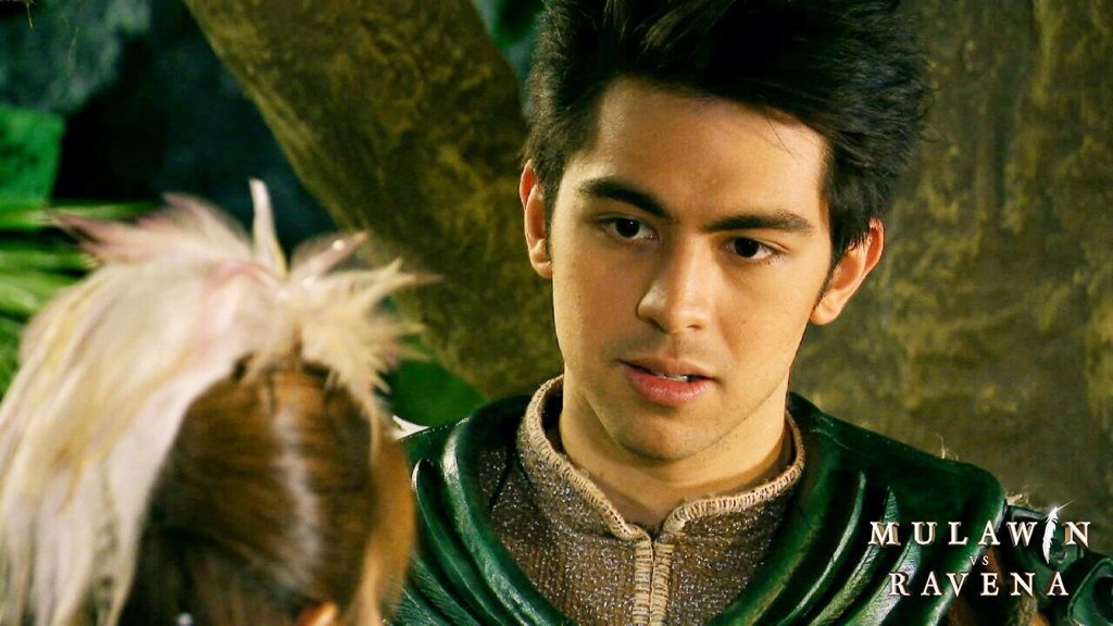 FluffyMallowww's tweet photo. Ang gwapo naman ng bagong Hari @derrickleander 
#MVRLayunin https://t.co/eBnUbZWETh