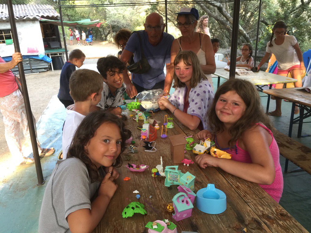 richardbeninger's tweet photo. Visite au 1er village Copain du Monde du Secours pop' en Corse avec 28 enfants du Nord, de Belgique et Corse. Bravo ! https://t.co/ENoIVYO010