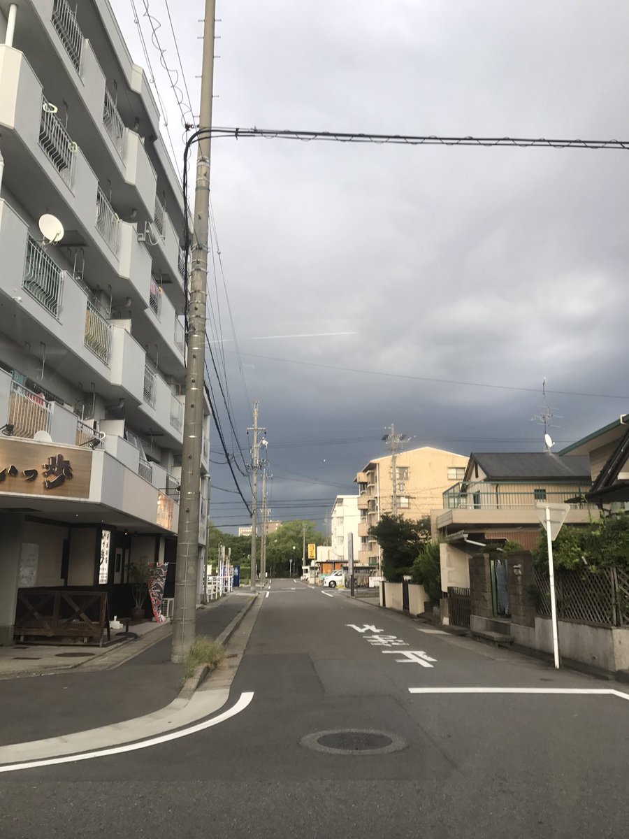 hasephith's tweet image. やばい雲が来た！！
これまた帰れないパターン？