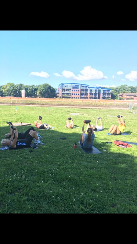 FFExeter's tweet photo. Glute gains and FGT Core with Jodie on Monday!

Perfect weather for it💪🏻☀️

Give it a go next week!
Glute gains 10:00
FGT core 10:30 
#FGT https://t.co/5u8GgY2ann