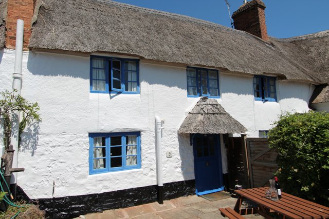chartsedgeltd's tweet photo. Smart Investors Choosing Furnished Holiday Lets - https://t.co/K2DnQCRUGq https://t.co/wy7hKmog4r