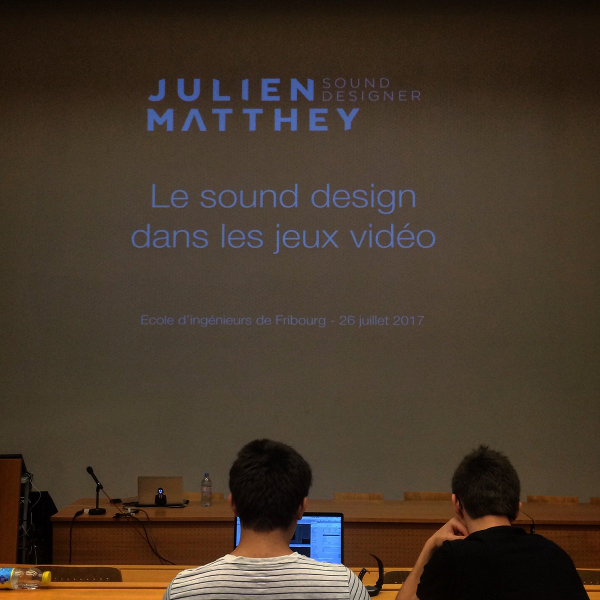 julien_matthey's tweet photo. C'Γ©tait aujourd'hui Γ la @HEIAFR, ma #conference sur le #sounddesign dans les #jeuvideo pour le @Swissgamecenter
#sga17 #videogame #gaming https://t.co/mIFD1CQpDb