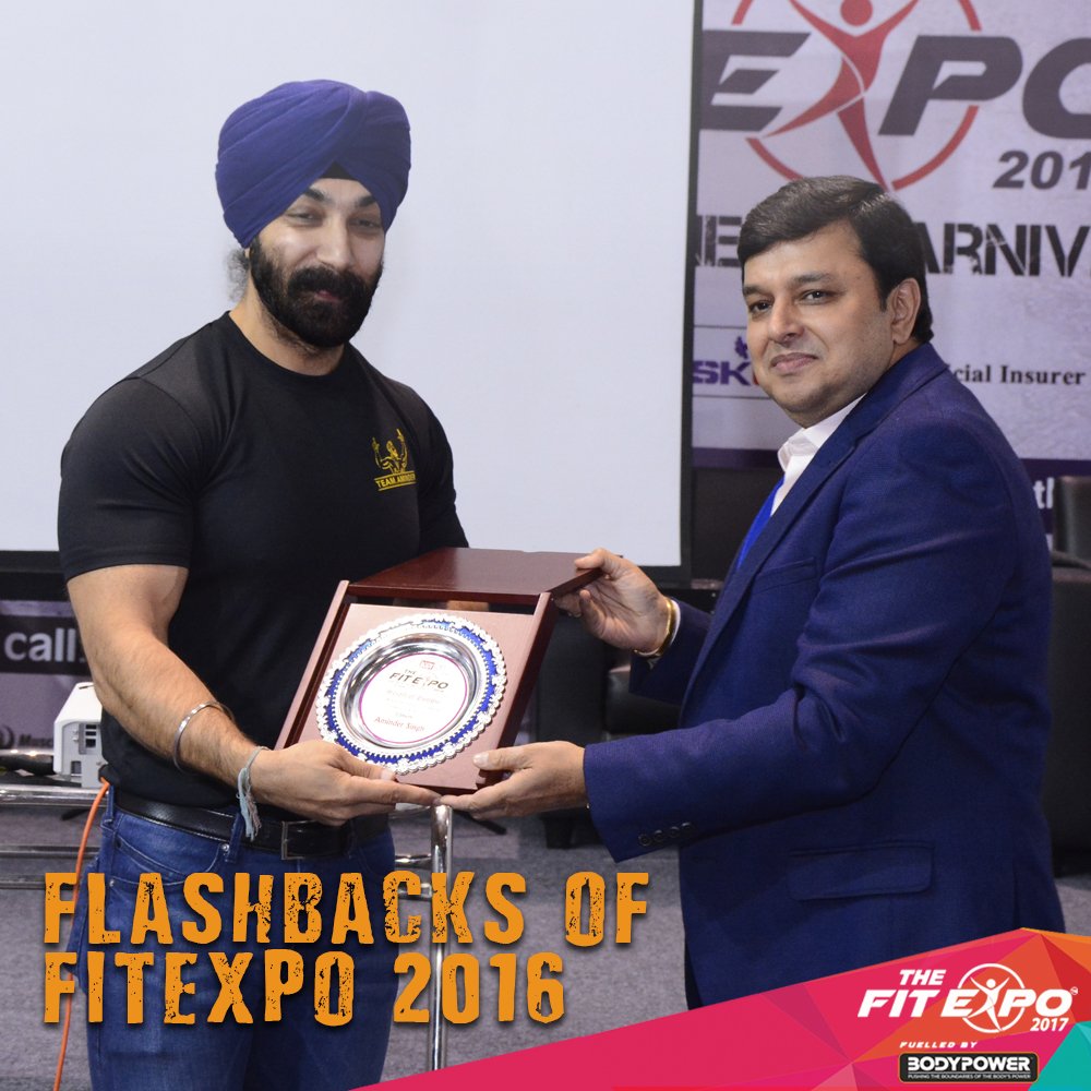 FitExpoOfficial's tweet photo. Going down the memory lane....
Mr. Aminder Singh being felicitated by Mr. Gagan Sachdev
#Memories #FitExpo2016 #TheFitExpo2017 #Flashbacks https://t.co/uD4uJhnECH