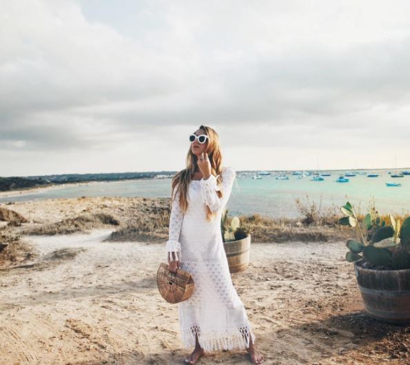 MissSixtyStyle's tweet photo. Sunset in #Formentera. @barbielaura is wearing our white dress. Shop it here > https://t.co/Df9MuauU0Y  #M60girls https://t.co/bIYCmyT9fe