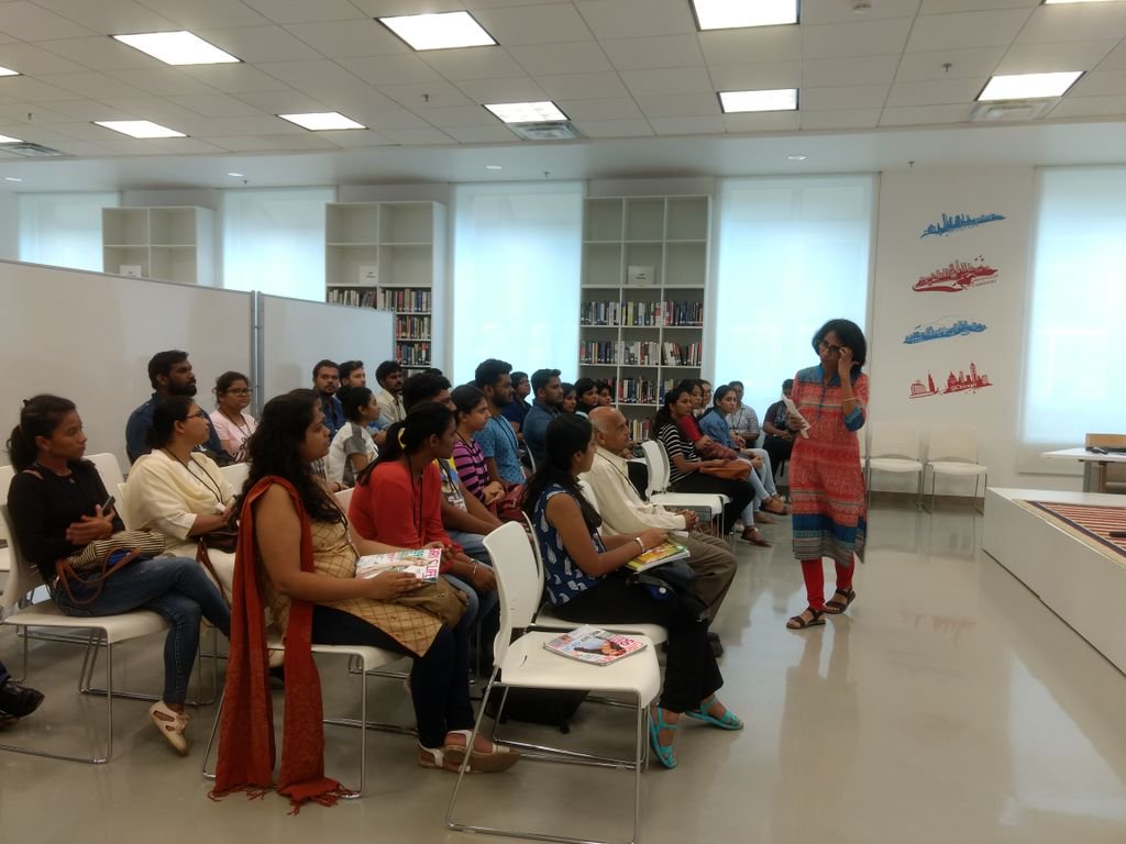stpaulsice's tweet photo. The PG students visited the American Library & were a part of a series of Events & Activities conducted there #SpiceEvents #MediaSchool https://t.co/xHYN3ME1LD