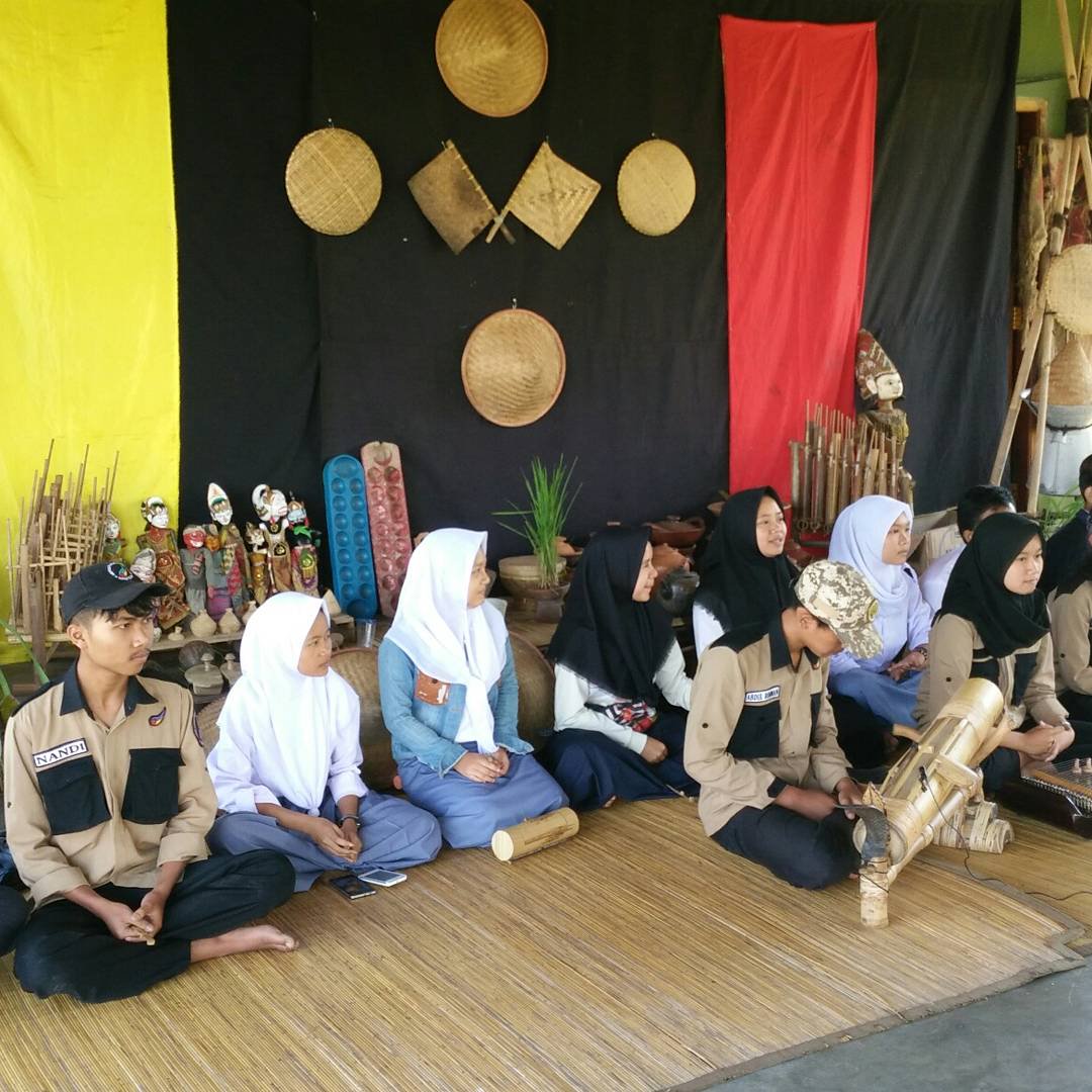 NdeKampung's tweet photo. Rombongan  bekasi https://t.co/8siX95zy4y