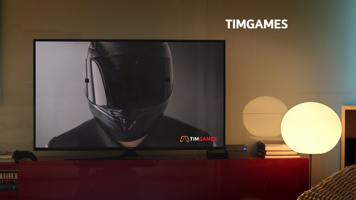 TIM_Official's tweet photo. È bello avere tutto: device connessi e semplicità d'uso, per una vita completamente smart.
#TIMSmartLife https://t.co/Soxn2xNn5v