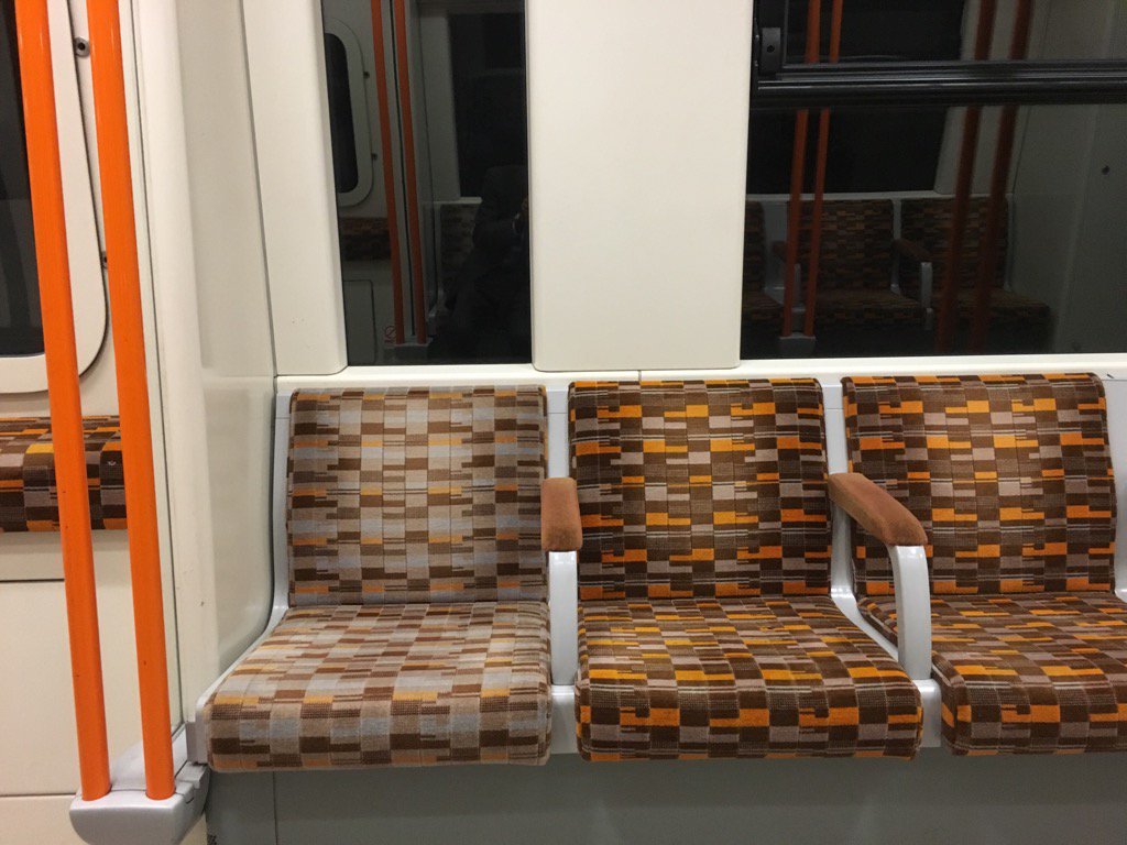 Clearly everyone prefers the end seat on the train #Overground #Tube #Tfl