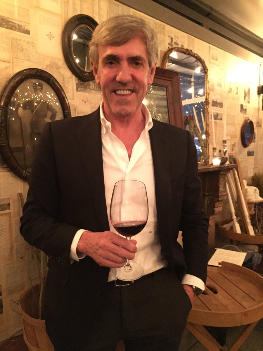 🍷Explore the #wines of Ribera del Duero, #Spain with beautiful <a href="/Emilio_Moro/">Bodegas Emilio Moro</a> Tinto Fino #vino! tinyurl.com/ydgxh2kr #WineWednesday