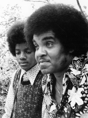 adedolapo_mary's tweet photo. Happy Birthday Poppa Joe!!! 

@Joe5Jackson https://t.co/rDYn00eaeD