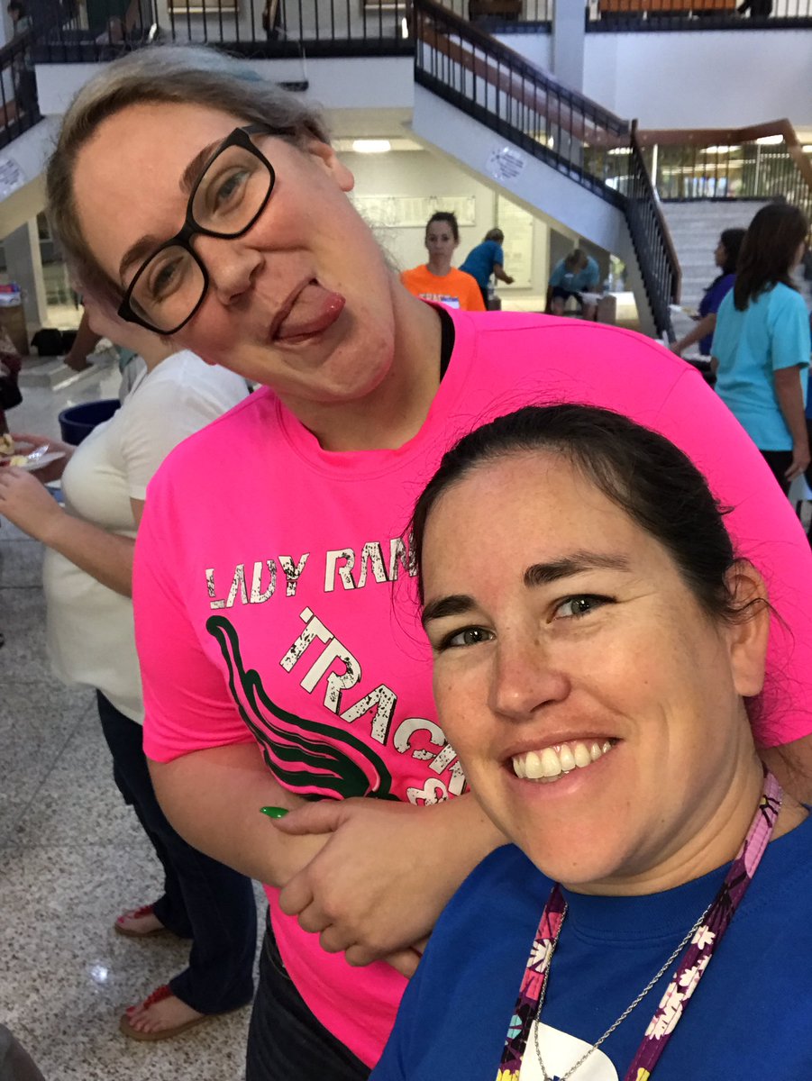MathMommyMorgan's tweet photo. Break time! #C2L2017 https://t.co/Tsojavw23k