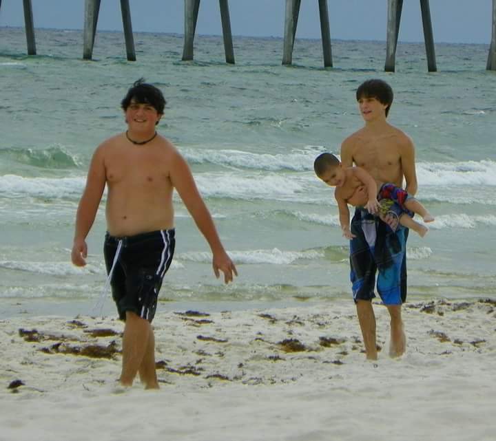 Dak_B007's tweet photo. No matter what I do or where I end up, you'll always be my brother. Keep me safe, i'll see you one day https://t.co/Uo2Boikb43