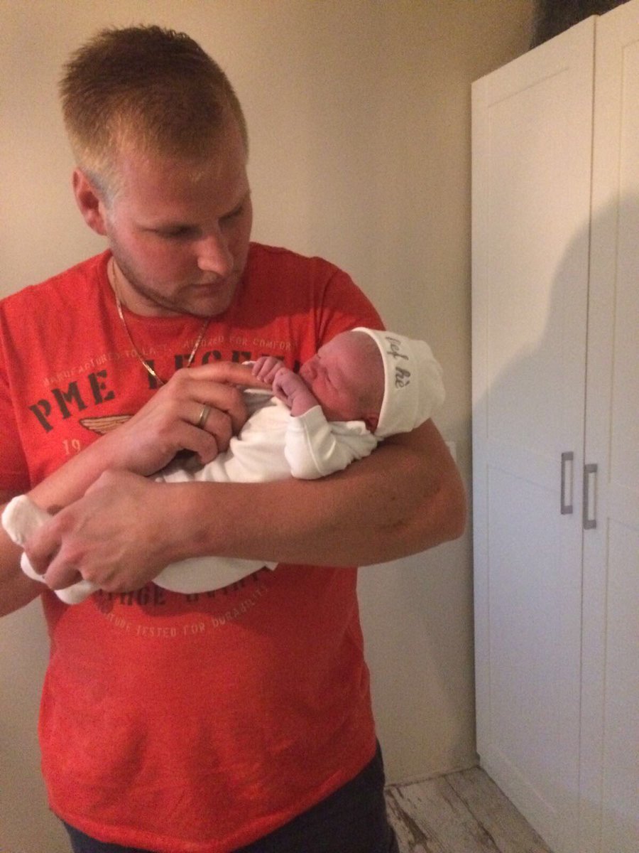 romkesbas's tweet photo. Vandaag weer trotse vader geworden van een gezonde jongen Liam #dankbaar🙏🏻 https://t.co/iEDVy6ggRe