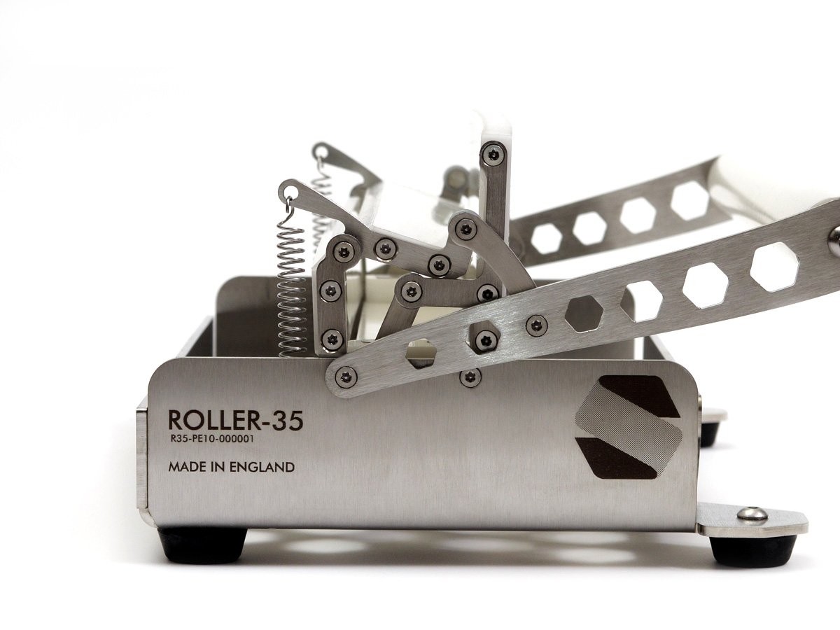 sushisushi_uk's tweet photo. The Roller-35 #SushiMachine Video in Detail https://t.co/H8dn7H55fN #sushi #fastcaual #catering #streetfood #inventions @tradegovuk_food https://t.co/j9v2GZ55CF
