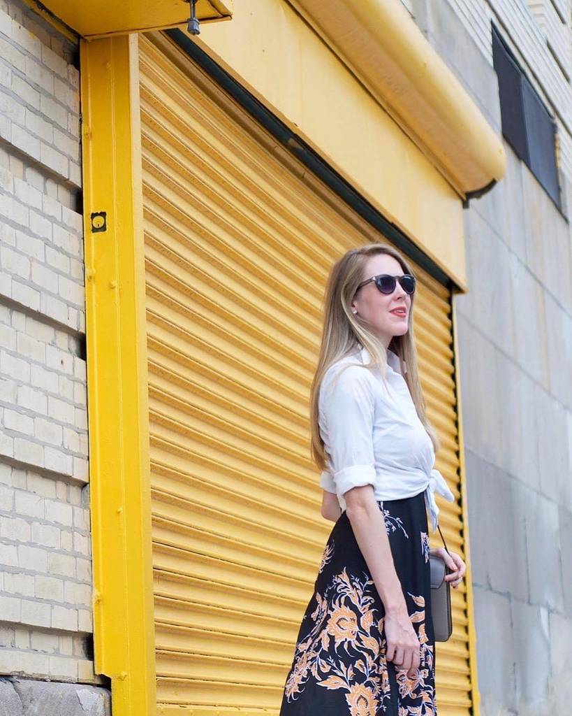 WindyCityBlogCo's tweet photo. Today we have @fairly.yours with the #WCBCStyle ๐๐๐ // #WindyCityBloggers https://t.co/kV3NA9YlCx https://t.co/2gvcoIgxVL