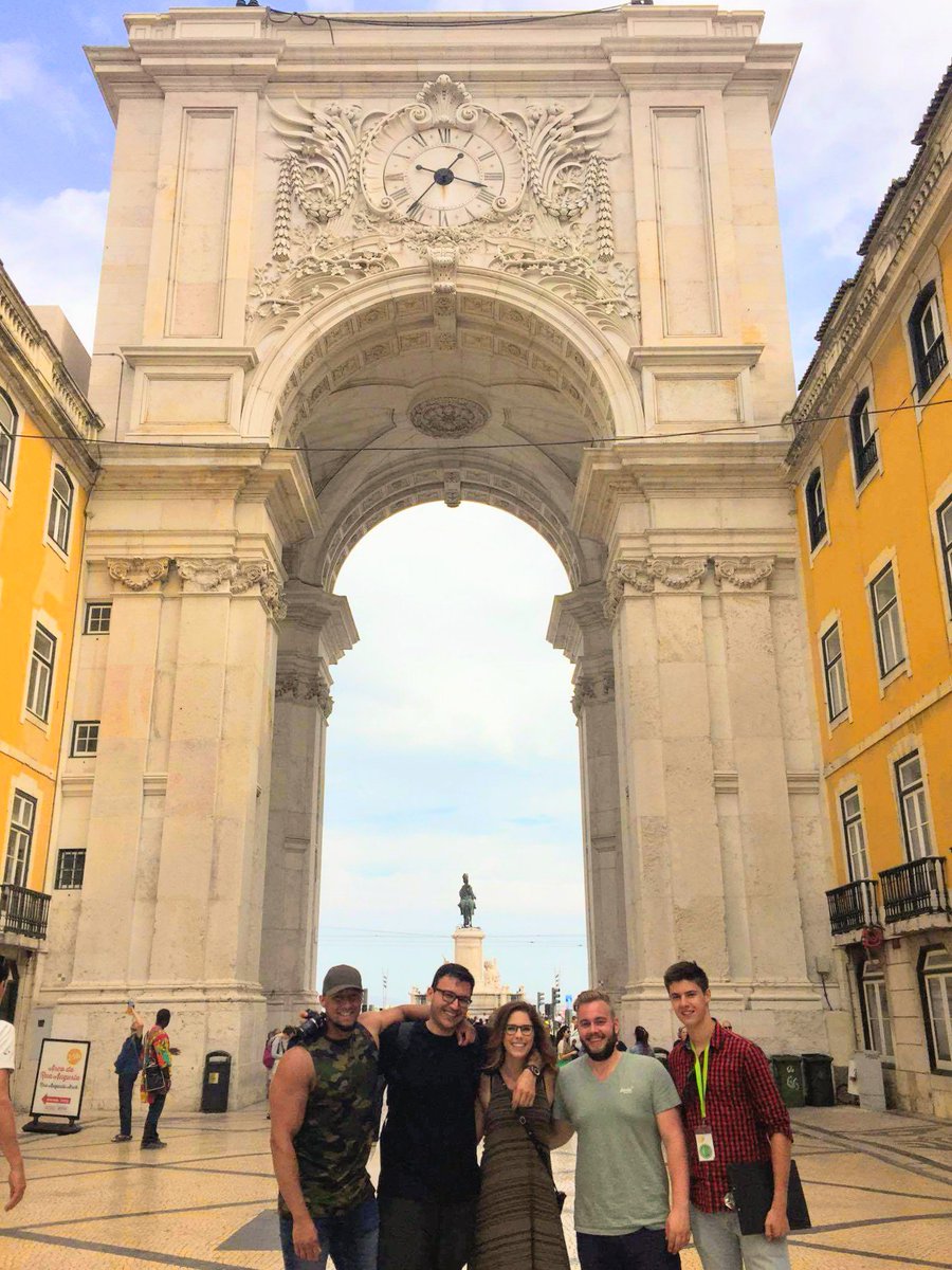 2017NextStep's tweet image. Hello everybody, we are the NextStep team, follow us on our journey of helping others!