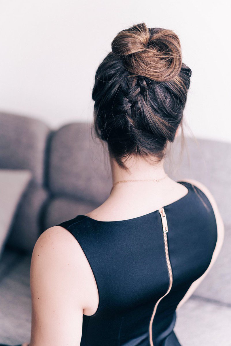 ToVogueOrBust's tweet photo. #ad 3 heat tool free summer wedding hairstyles on TVOB today w/ @JohnFriedaCA & @LDBeauty_: https://t.co/NFgDIRzBKE #johnfriedastyle https://t.co/Ul90DqPu7c