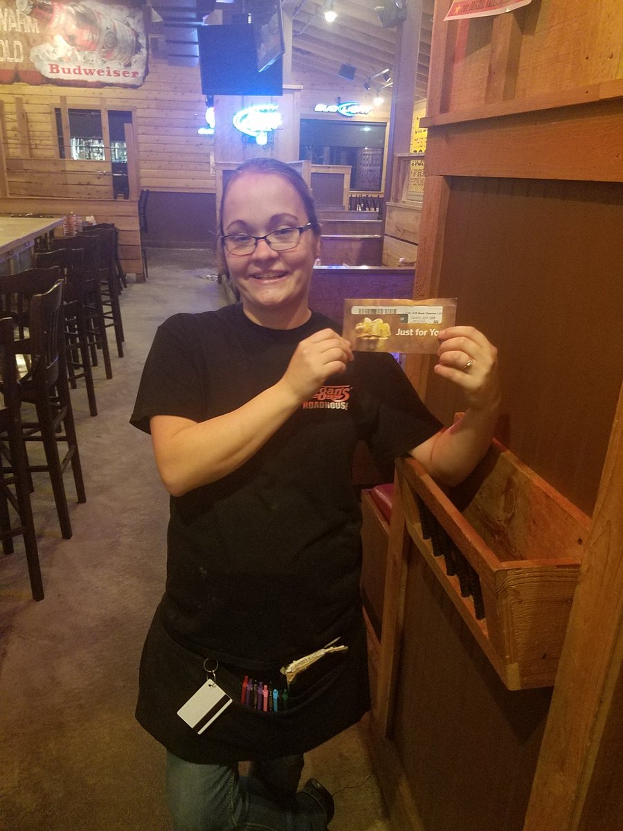 jgccfederle's tweet photo. Congrats to Jessica, winner of whiskey melon roadhouse tea contest #teamlogans #troylogans https://t.co/oVzWXHULDd