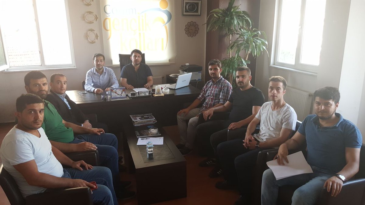 Ar-Ge ve Eğitim Bşk. Yrd. @MT8690 ve @muratsahn58, Çorum İl Gen. Kol. Ar-Ge ve Eğitim Baş. ziyaret edip çalışmaları hakkında istişare etti.