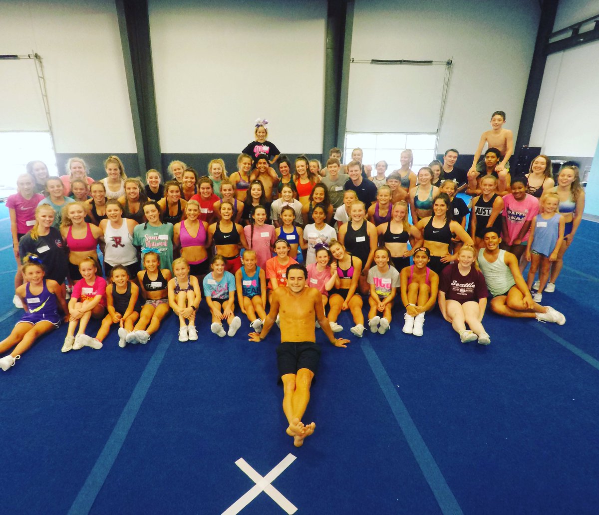 ARCheerDynamix's tweet photo. Sessionโ๐ปwas a success! Can't wait to see YOU at Lvl 1+2 session TONIGHT 5-7! Tryouts next week! #OneGym #NWACheerUnity #bettertogether https://t.co/h3jd3ve7Id