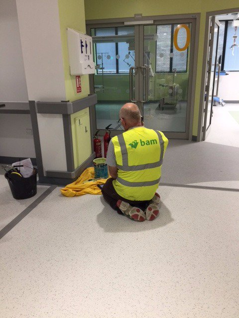 BTHFTCharity's tweet photo. Sneaky Peek at @BTHFT New ICU this morning..........wow.........just wow.  Can't wait for them to move in now, just a few final tweaks!! https://t.co/KpElNLC37d