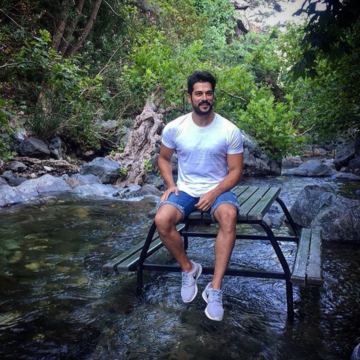 ozcivithd's tweet photo. #buraközçivit #burakozcivit #buraközçivithd https://t.co/hJqRNswGmZ