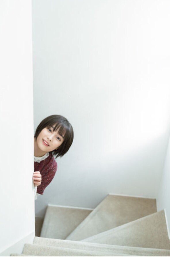 壁からすずちゃーん