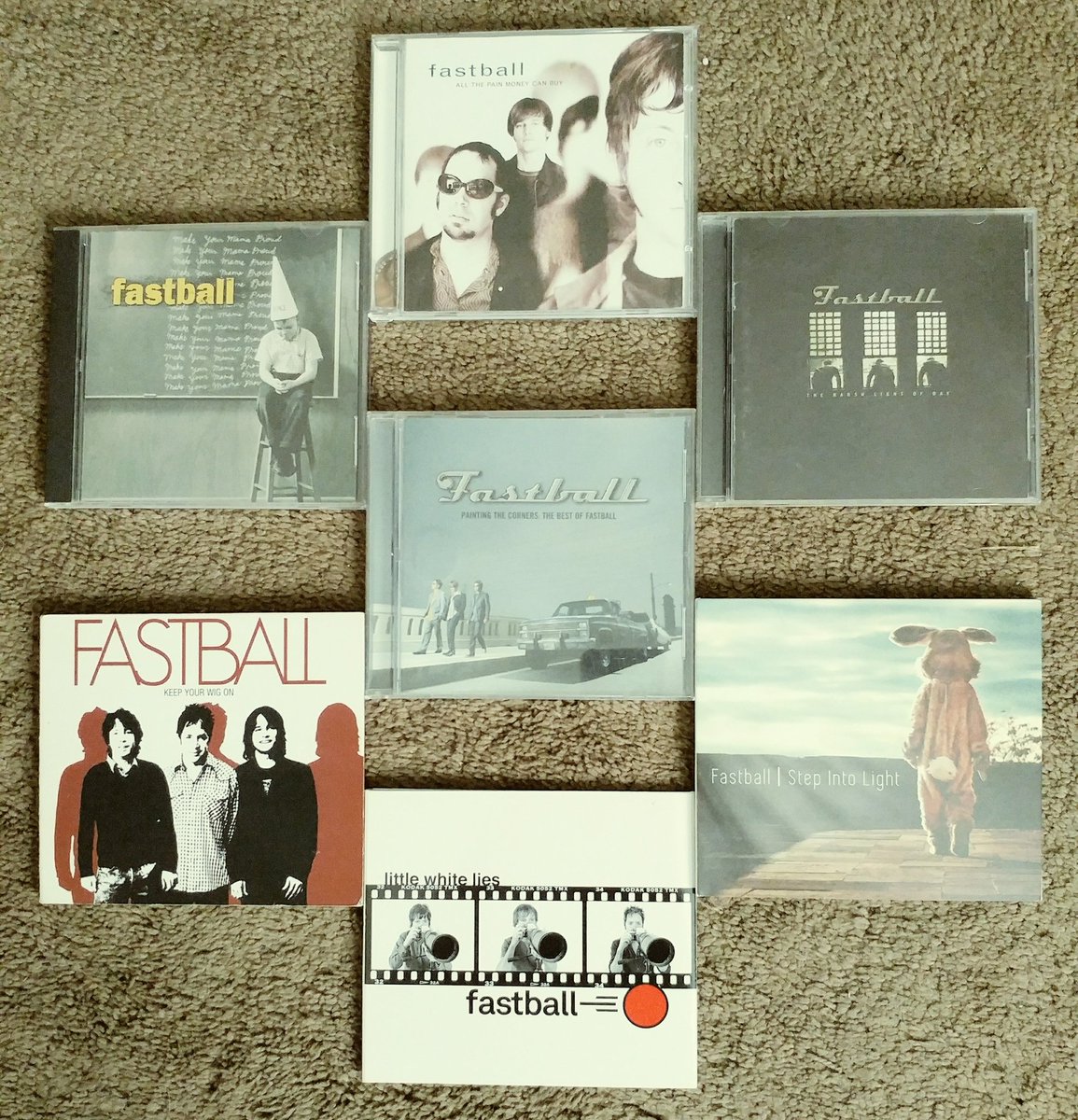 Funyunsmaster's tweet image. That moment when you complete your collection... #StepIntoLight @FASTBALLTHEBAND @tonyscalzomacco @mileszuniga #ThankYou