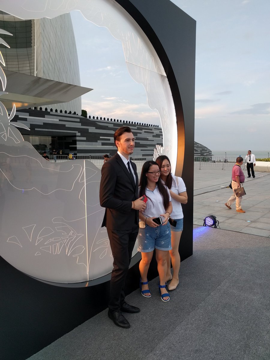 zero0signal's tweet image. #misterpro7 | @HDblog @MEIZU