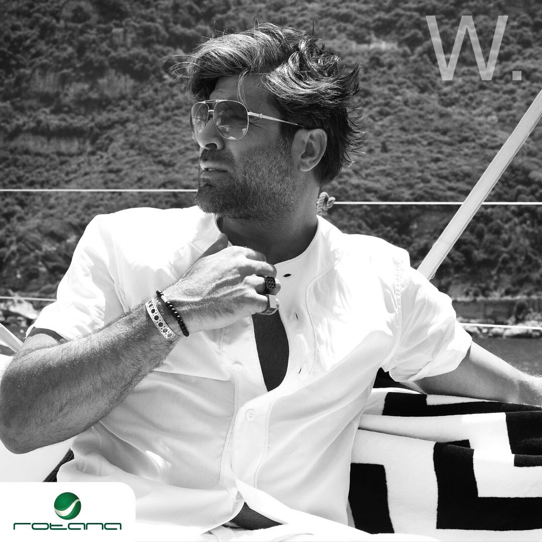 RotanaMusic's tweet photo. اعمل <ريتويت> اذا كانت الاطلالة الجديدة لملك الرومانسية قد أعجبتك
@waelkfoury 
#RotanaMusic https://t.co/Y6rbJ69Pef