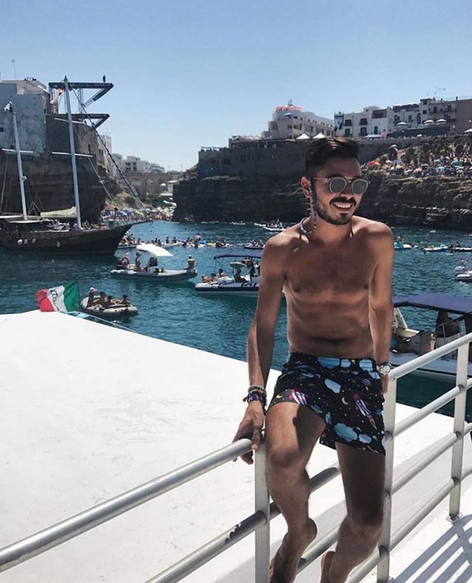 Polignano a Mare ☀️ #SS17 #SontenOfficial su sonten.com 🌴 Francesco in "SPACE MAN" ❤️ #VOI #ClientiFelici