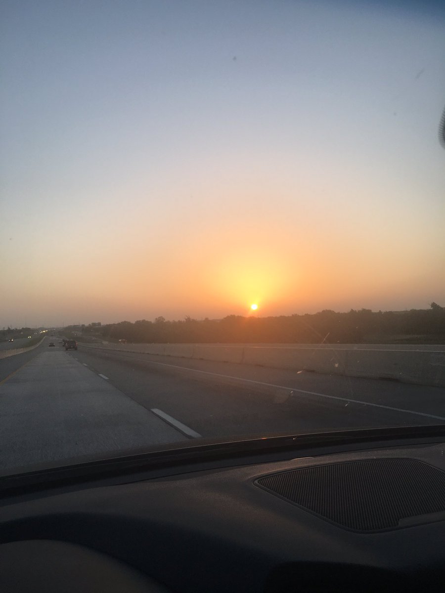 texasgirl181's tweet photo. Rise and Shine! Time for a great day of learning at @RLConf with @classroom_tech and many others!! #RLChat #PirateCommUNITY https://t.co/6RQ6lGpSPs