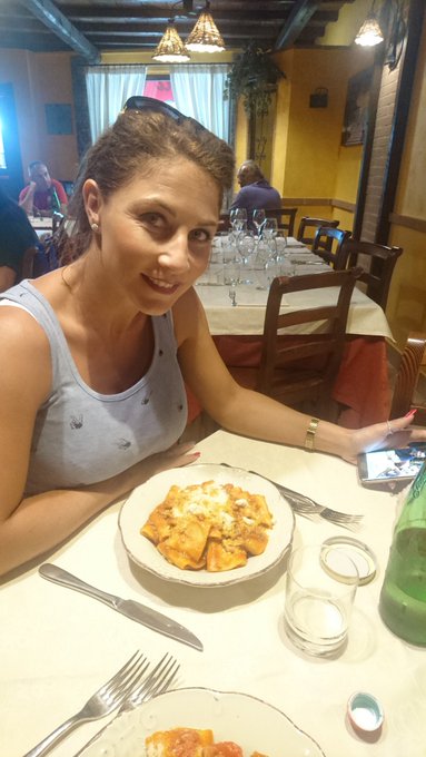 Un pasto veloce ma tipico in ciociaria in attesa di ritirare la macchina ;-) https://t.co/rvhJscwLJX<a href="/tag/www"class="tags"><span>#www</span></a><a href="/tag/casting"class="tags"><span>#casting</span></a>