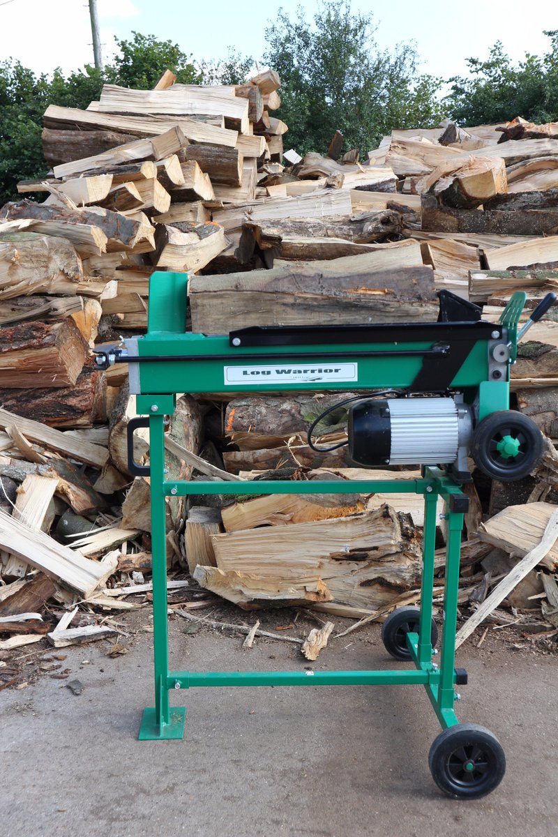 jh_logs's tweet photo. NEW IN - J&H Logs Professional Firewood Log Splitter Log Processor & Stand. #firewoodprocessor #homefirewood #logsplitter https://t.co/YcPzLan5pp