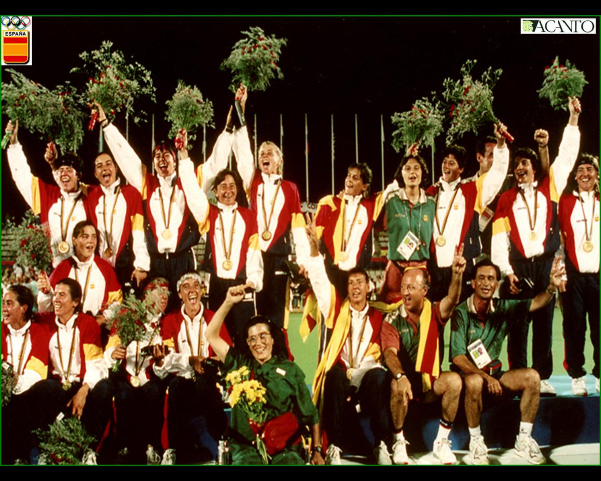 PacoGrandeTVE's tweet photo. De #Barcelona92 #tuiteaBCN92 me quedo con estas fotos Seguí informativamente a aquel equipo antes y durante. Aún soy superamigo de @VirgiRam https://t.co/e72bcmJOY2
