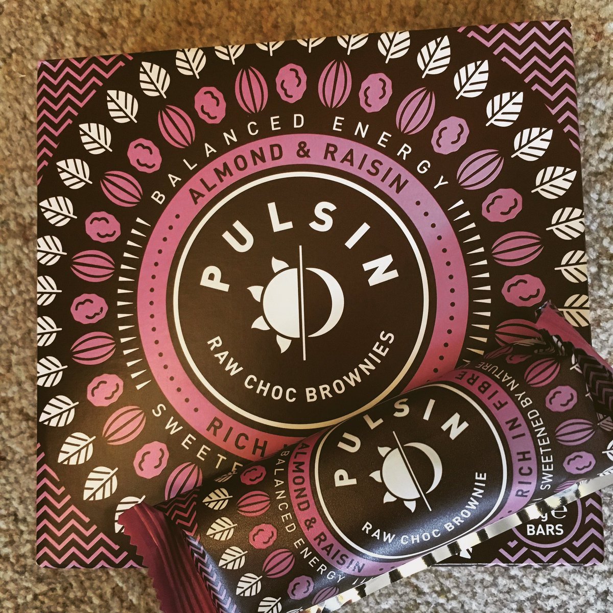 clairey_gordon's tweet photo. New find from @pulsinandbeond 👌🏻 #glutenfree #coeliac #snackfiend https://t.co/RJ0AywcreU